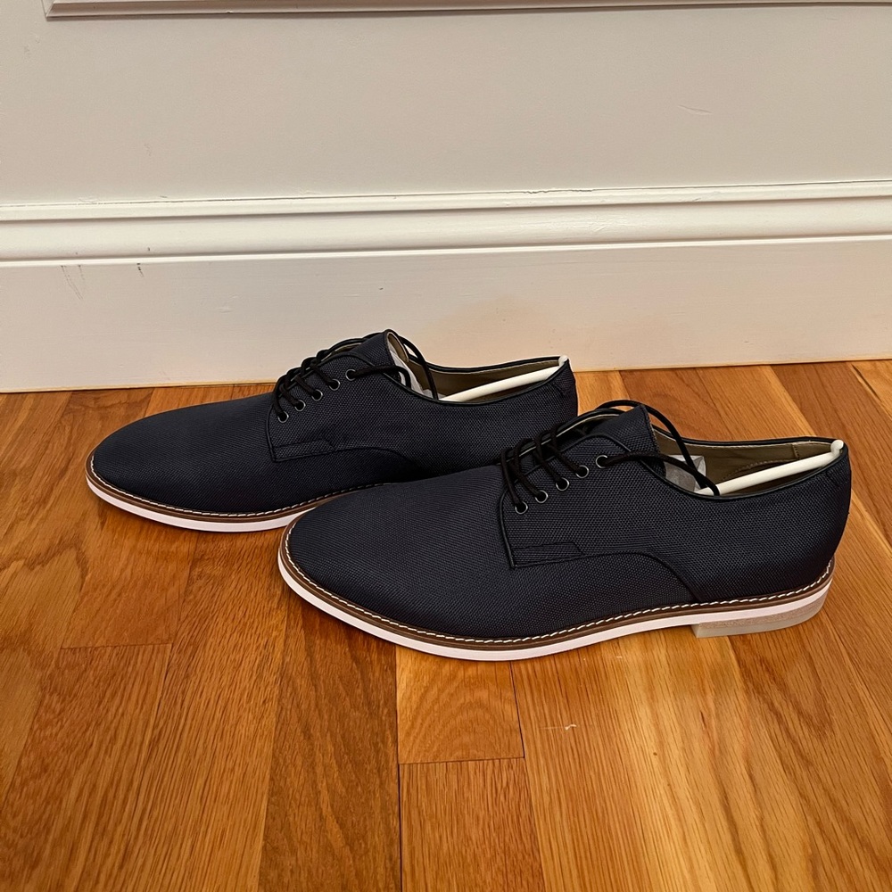 Never Worn Calvin Klein Oxfords